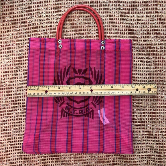 Consuela Shopping Bag (Small/Mini)
(Listing #6) - Picture 7 of 9